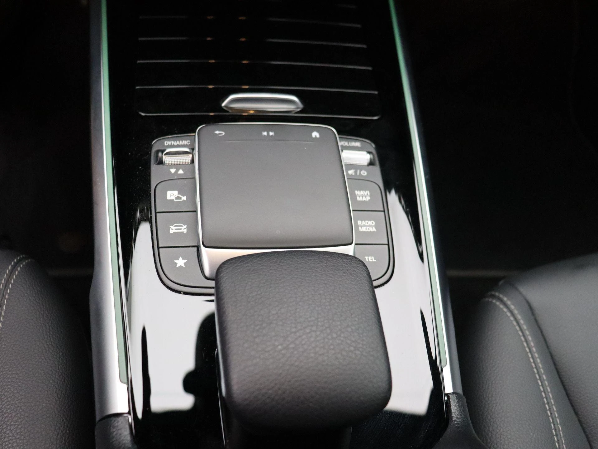 Mercedes-Benz EQB 250 Business Line