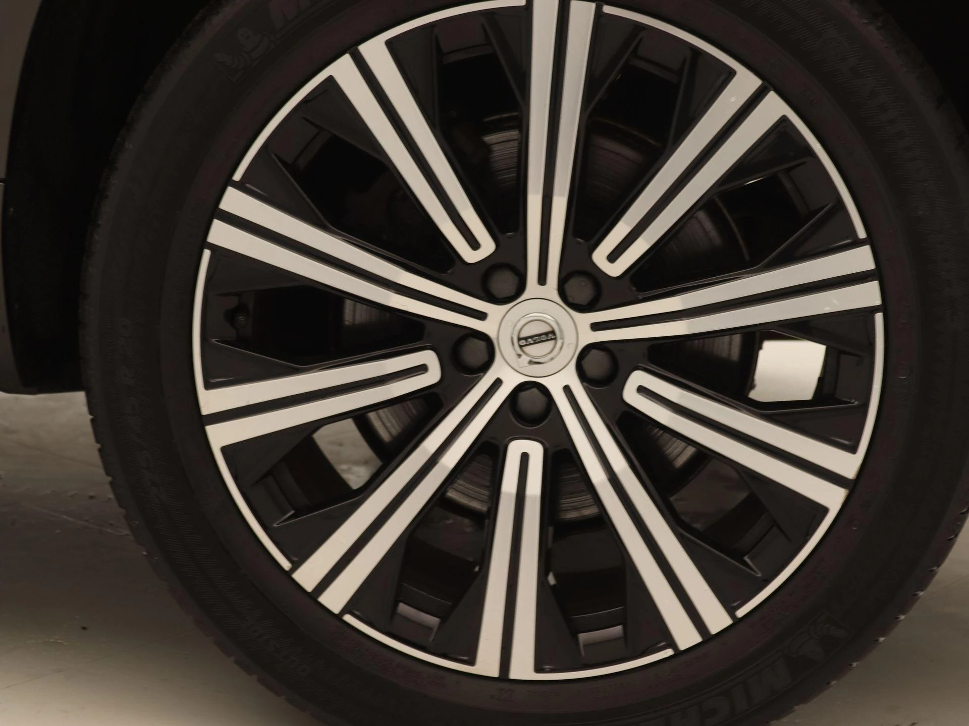 Volvo-XC90-image-19