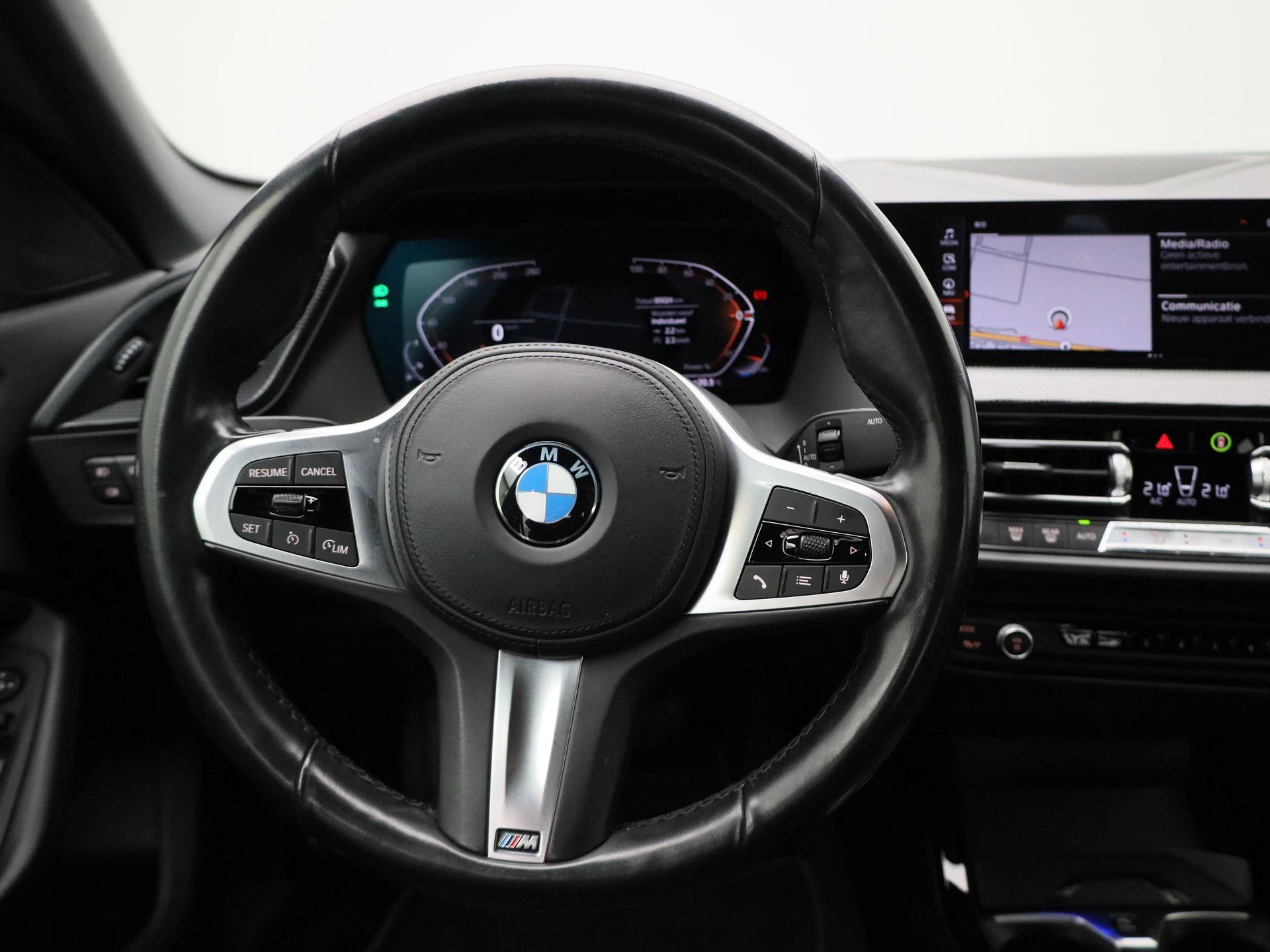 BMW-2 Serie-image-6