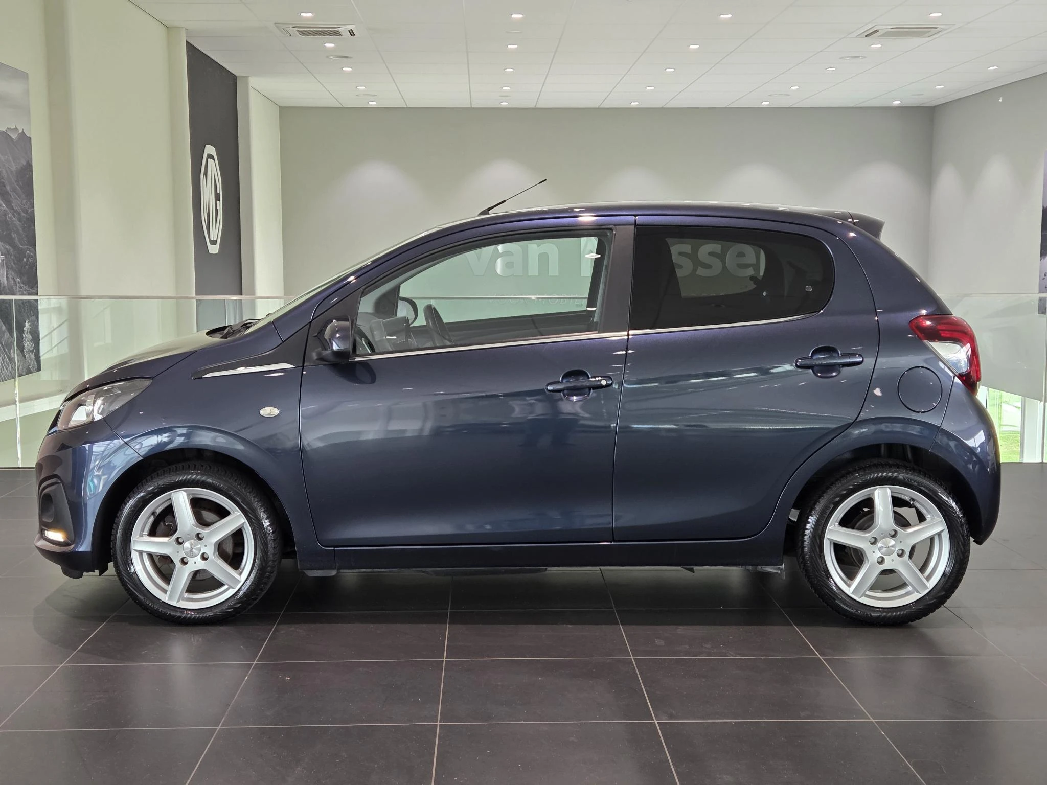 Peugeot-108-image-2