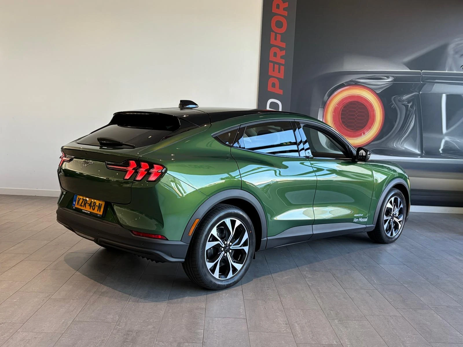 Ford-Mustang Mach-E-image-4