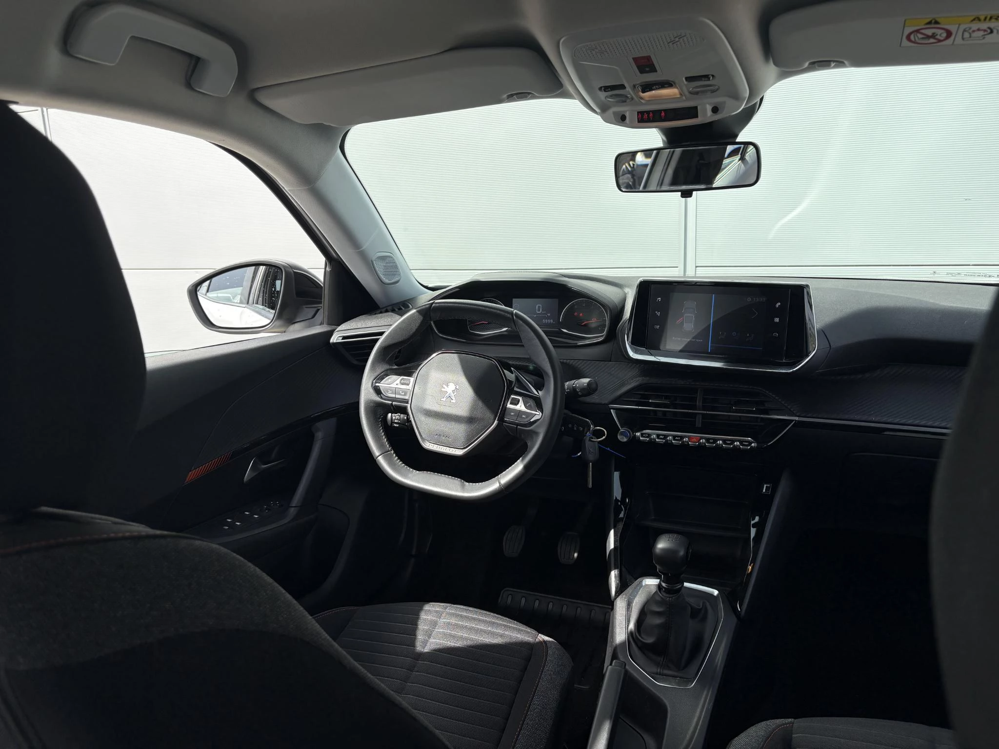 Peugeot-2008-image-8
