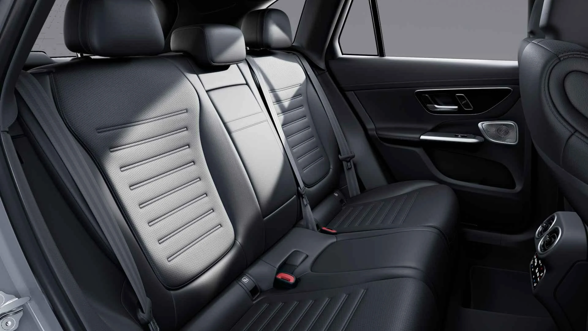 Mercedes-Benz-GLC-image-10