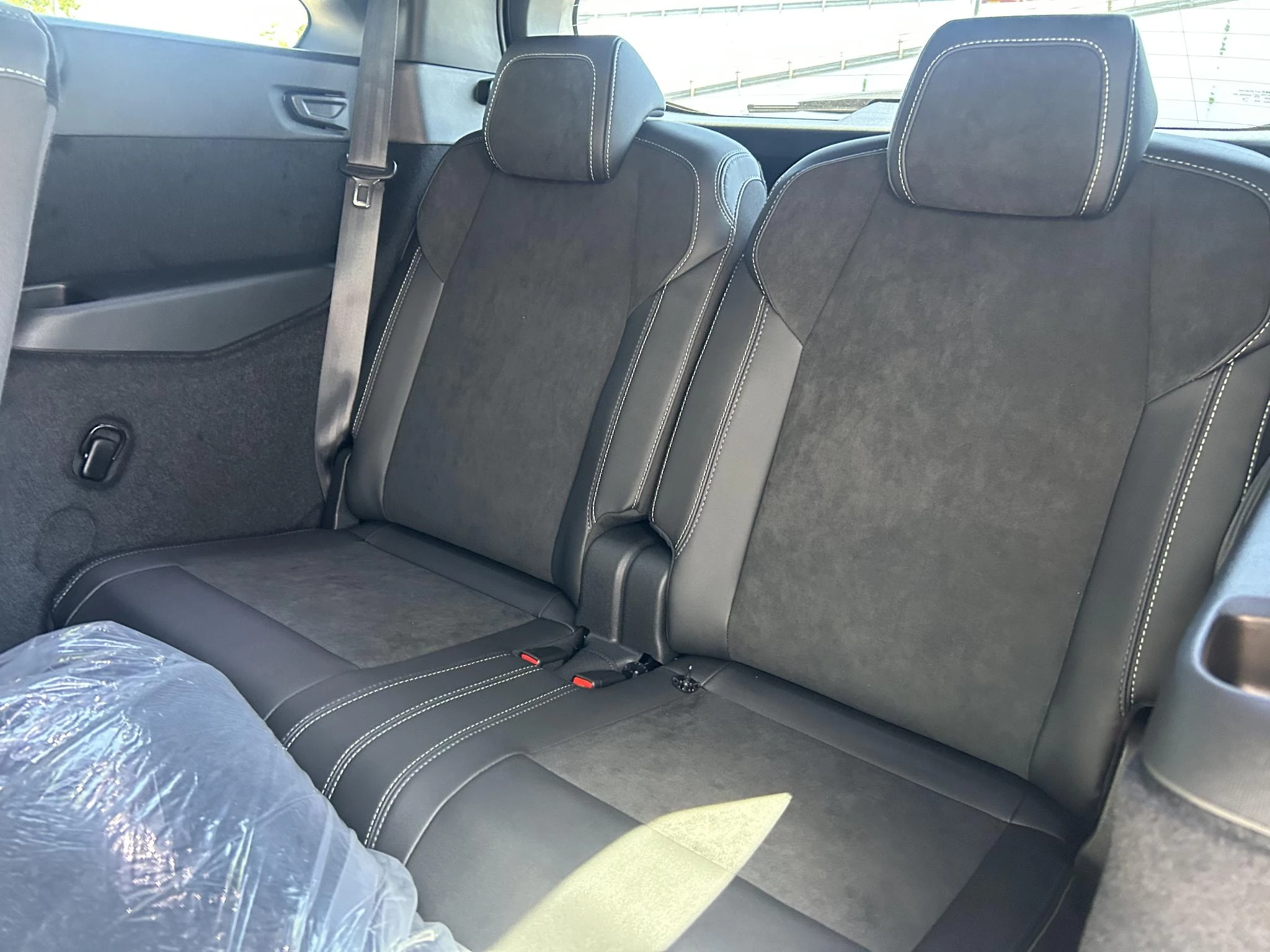 Peugeot-e-5008-image-22