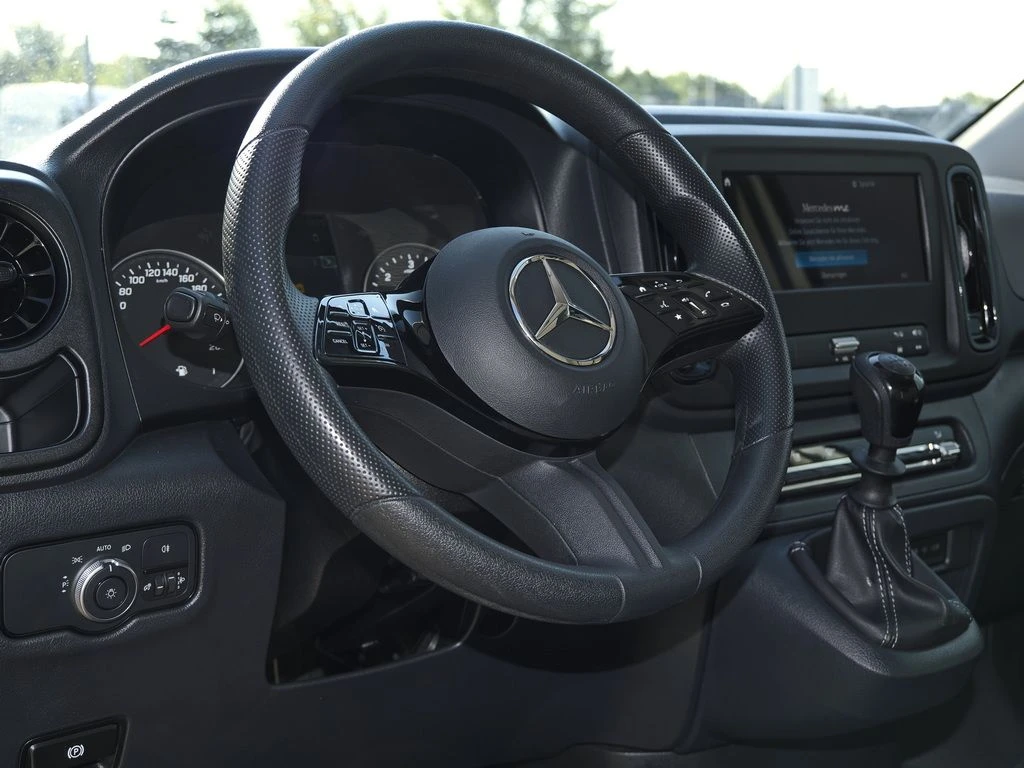 Mercedes-Benz-Vito 116-image-8