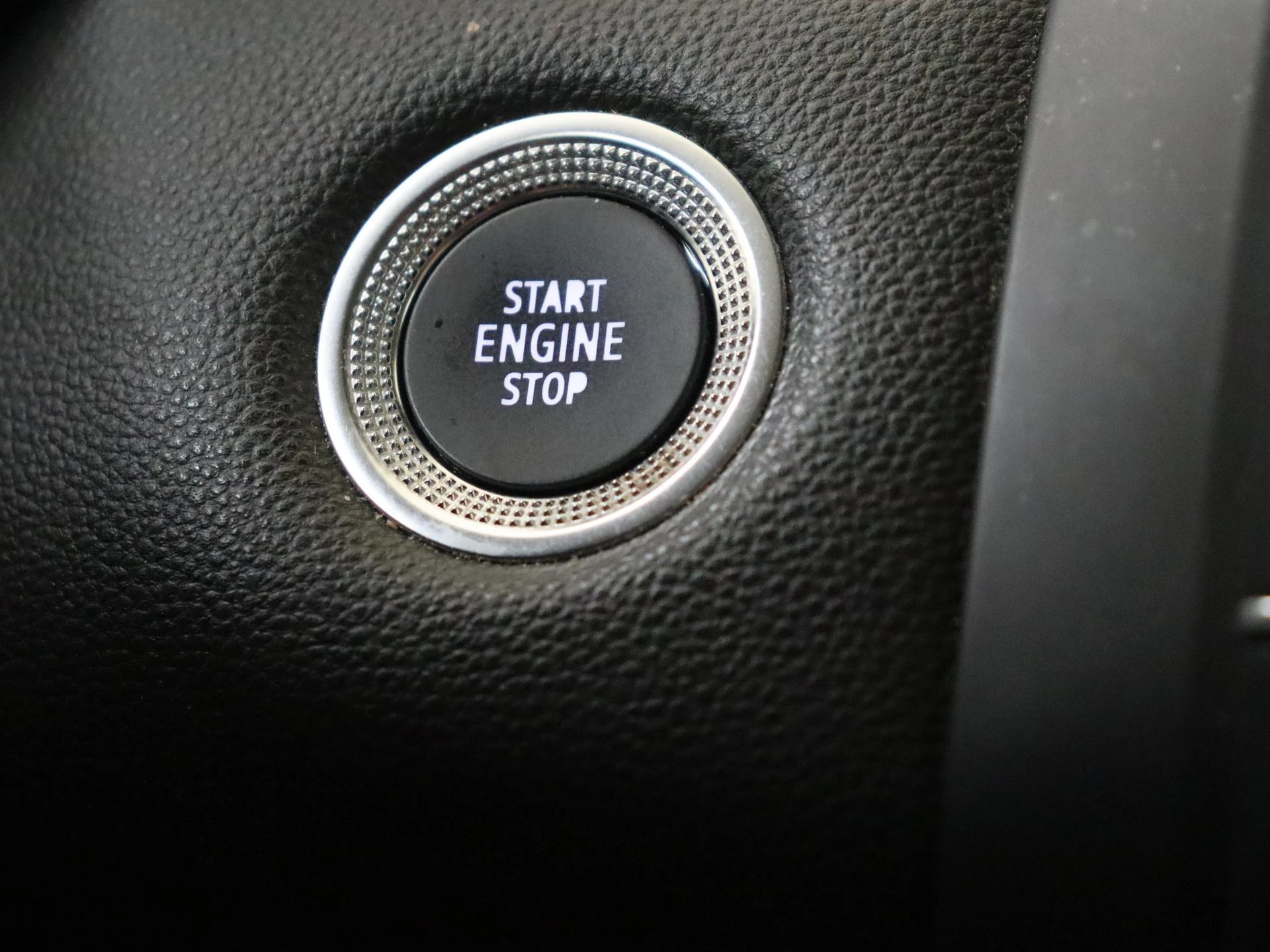 Renault-Captur-image-19