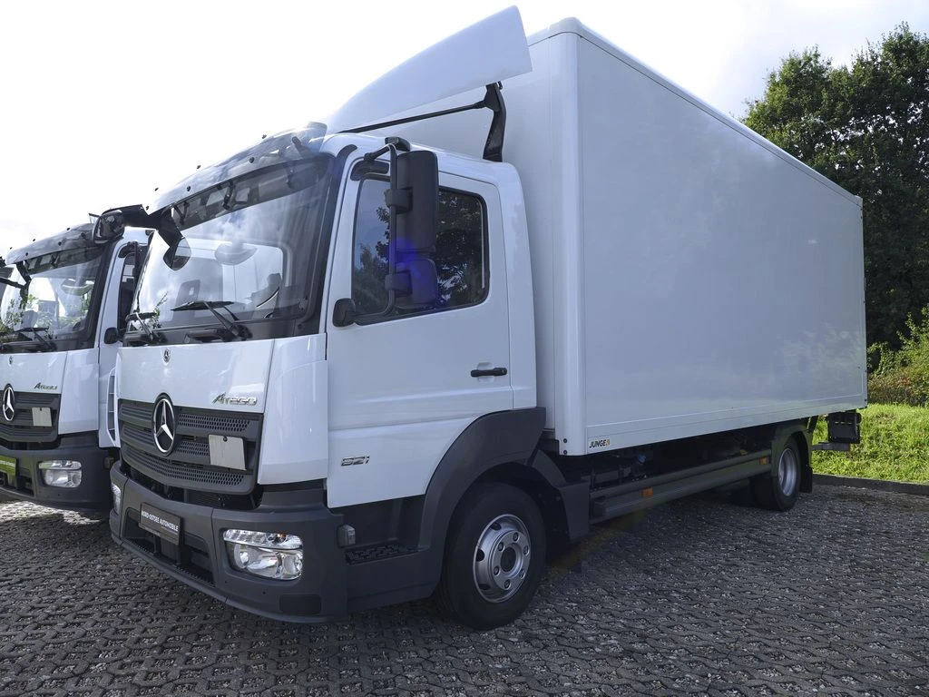 Mercedes-Benz-Atego-image-6