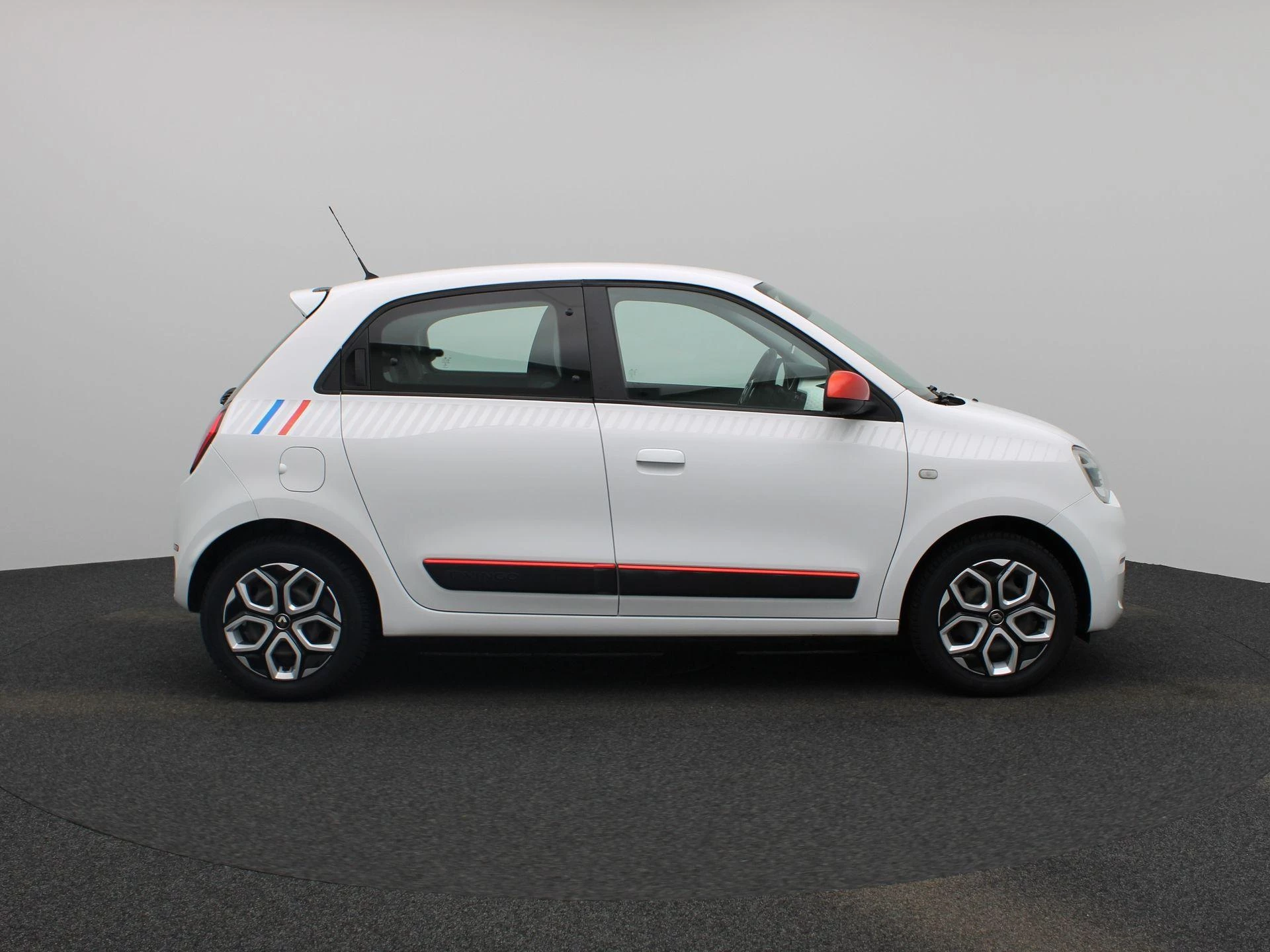 Renault-Twingo-image-5