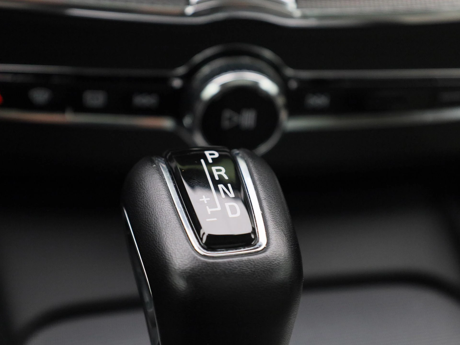 Volvo-XC60-image-25
