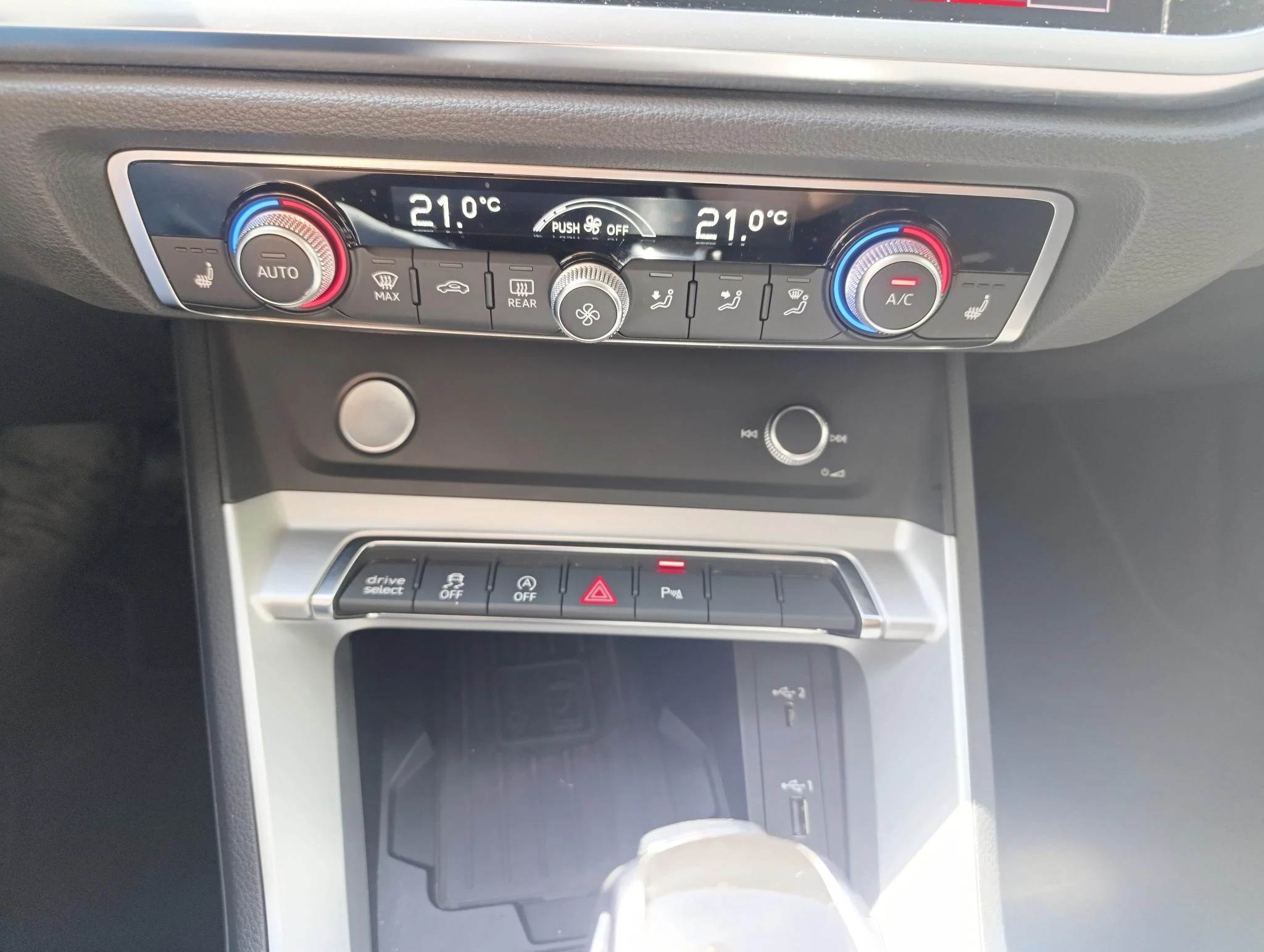 Audi-Q3-image-25