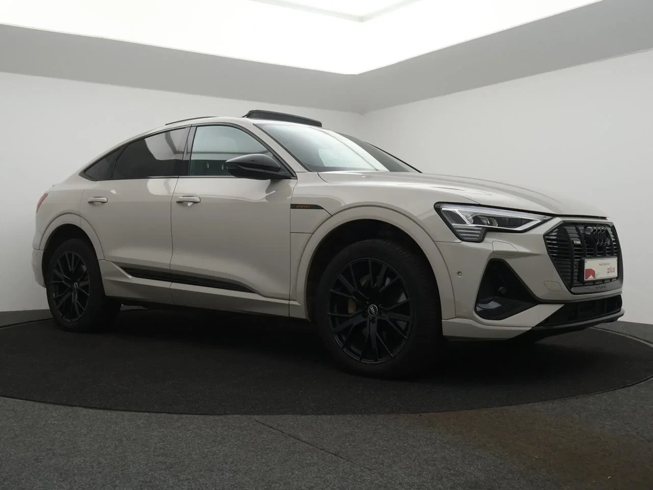 Audi e-tron Sportback Audi e-tron Sportback 2X-S line 55 QUATTRO 408PK *PANODAK*LEDER*CAMERA*PDC*VRTIUAL COCKPIT*ACC*NAVI*APP-CONNECT*...*