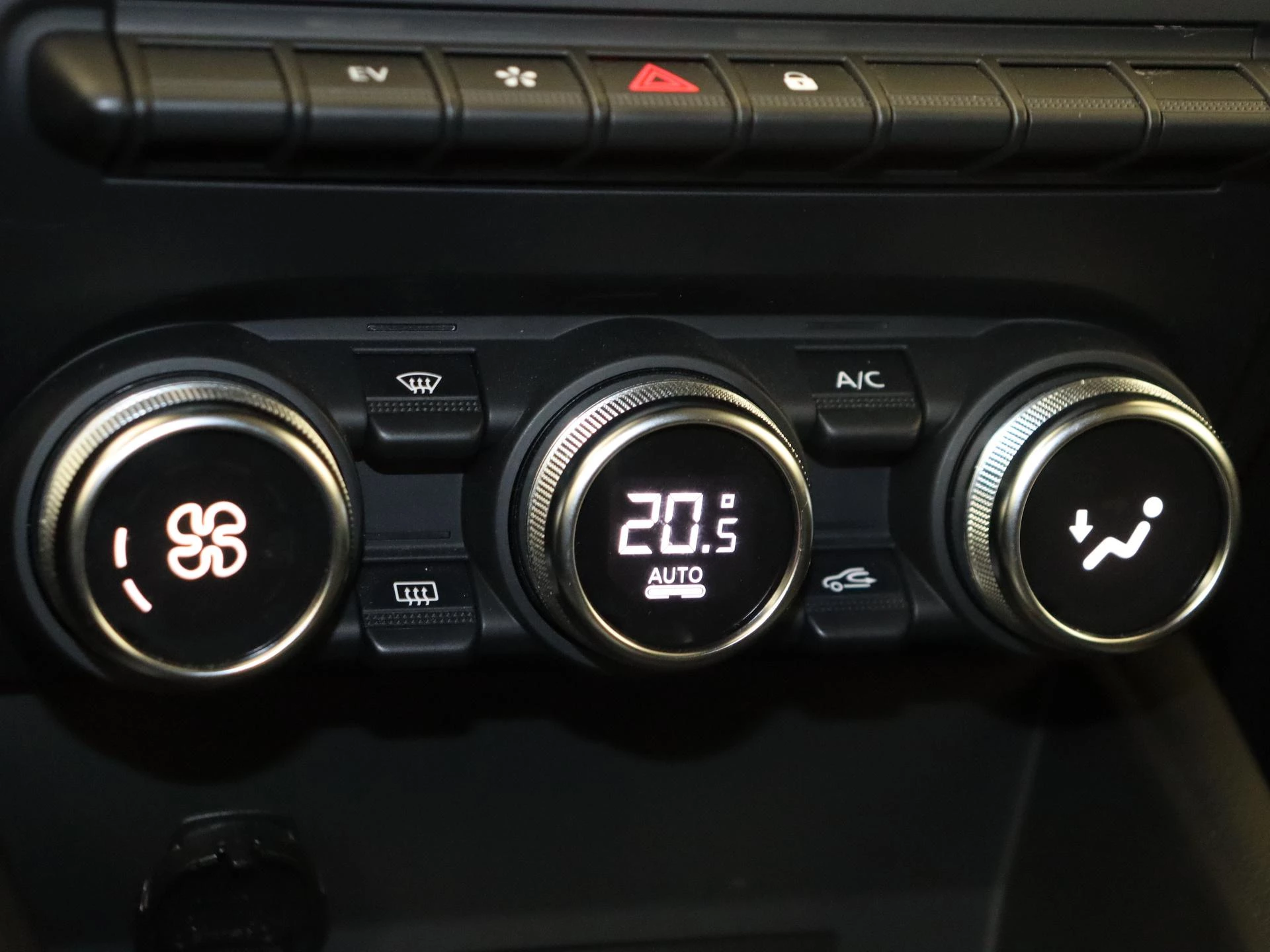 Renault-Captur-image-18