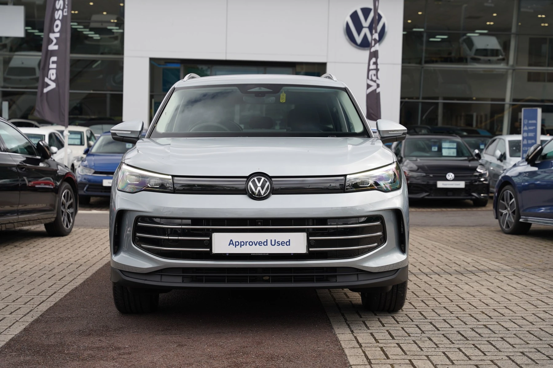 Volkswagen-Tiguan-image-6