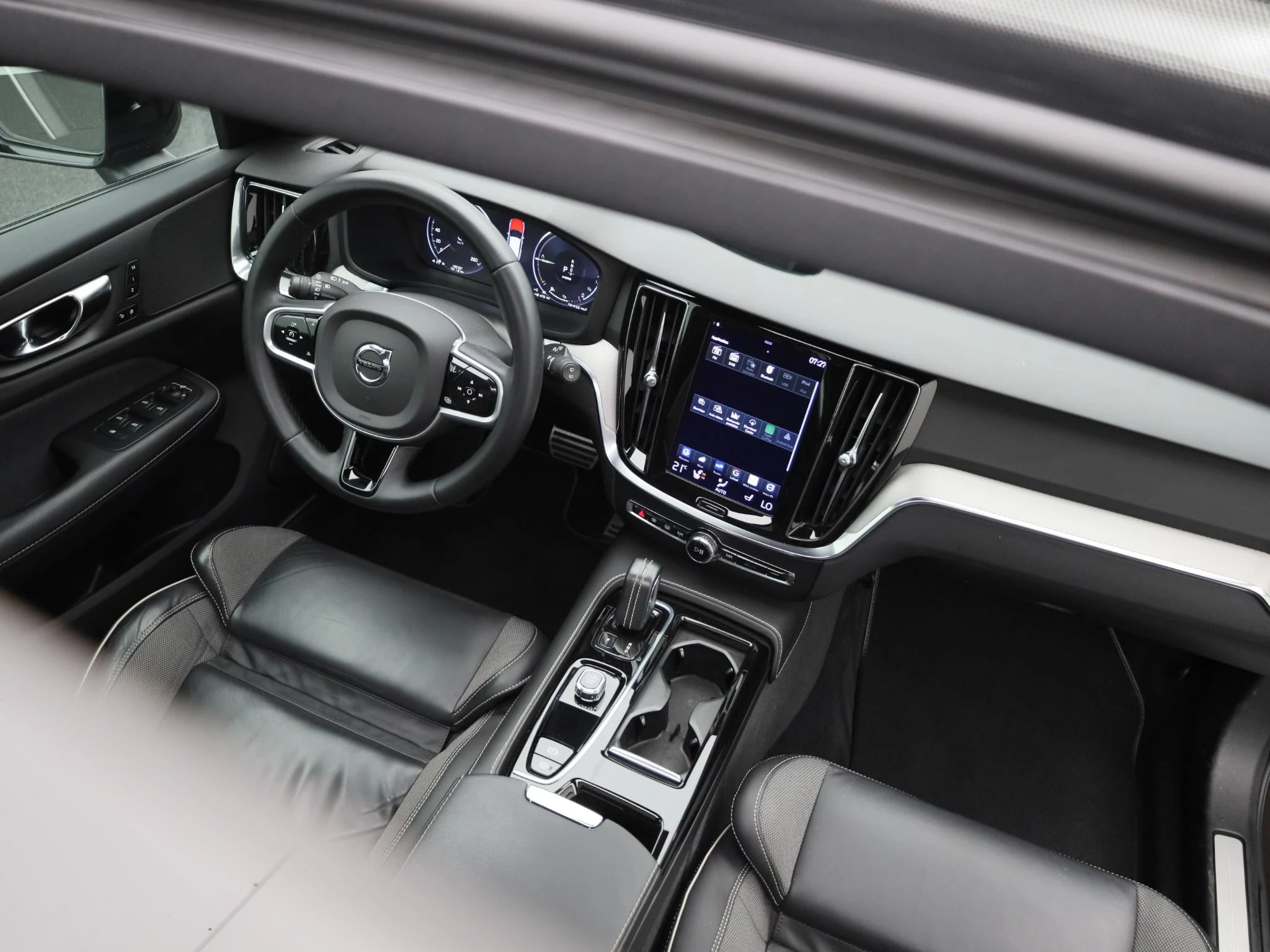 Volvo-V60-image-37