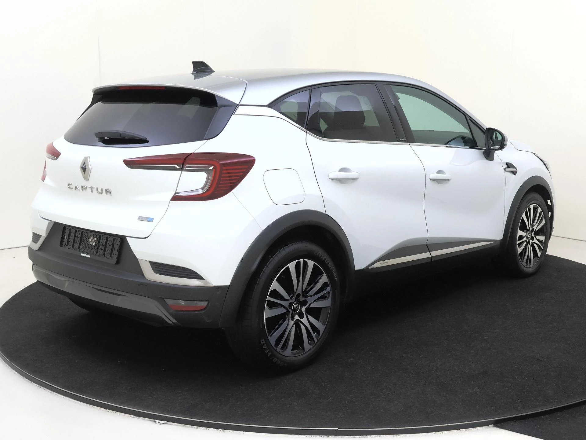 Renault-Captur-image-7