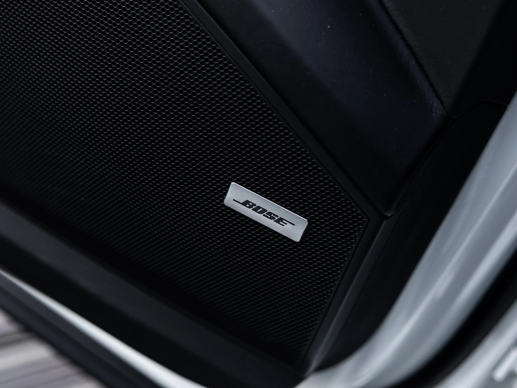 Porsche-Cayenne-image-20