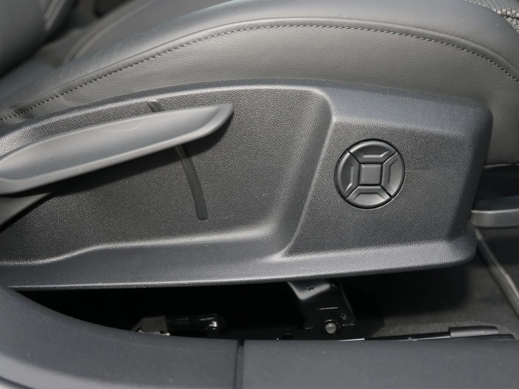 Audi-A6-image-9