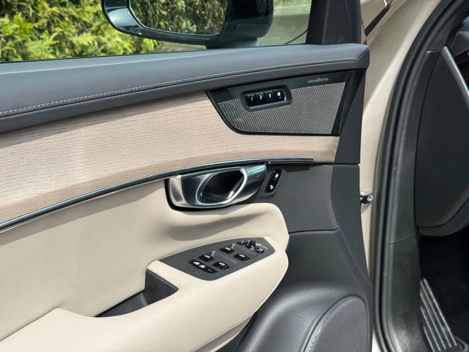 Volvo-XC90-image-5