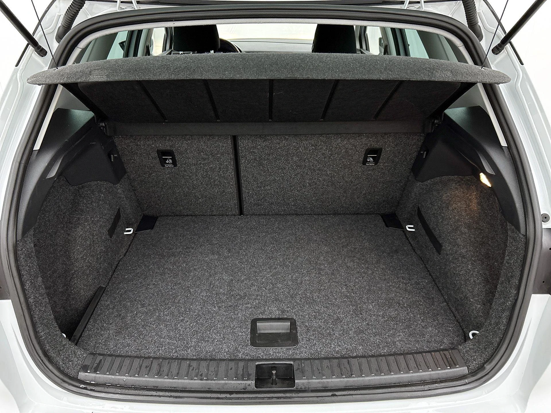SEAT-Arona-image-14