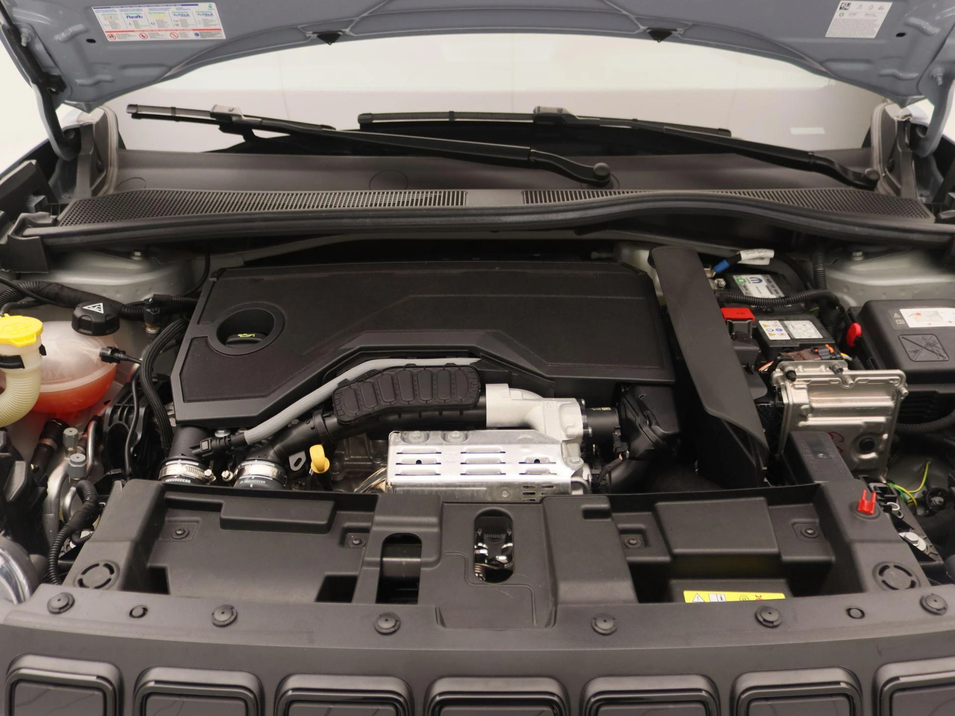 Jeep-Avenger-image-25