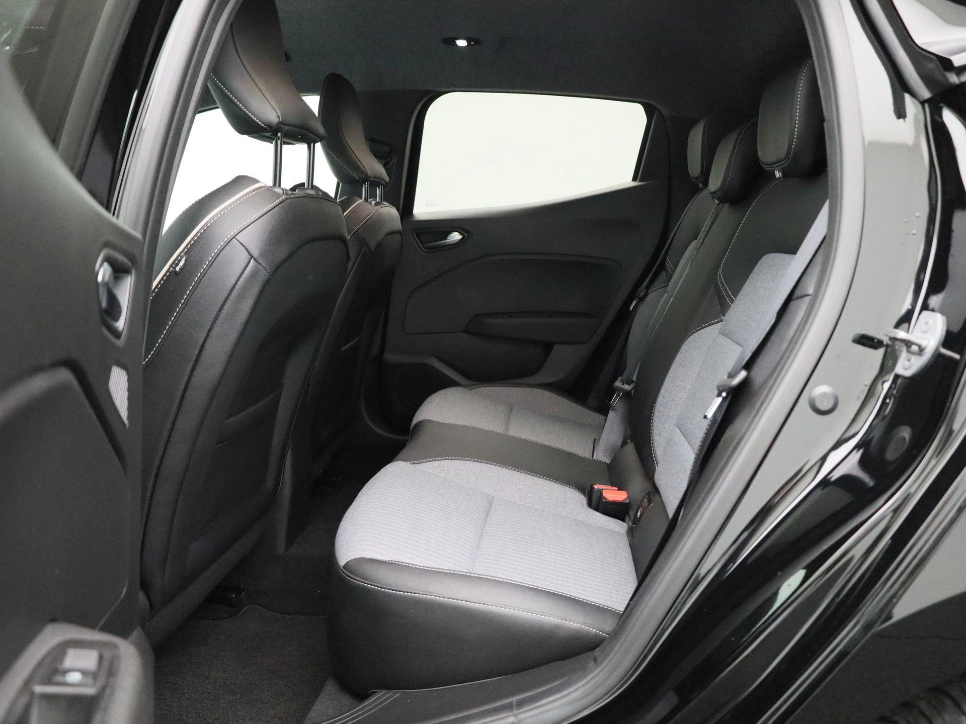 Renault Clio - 12
