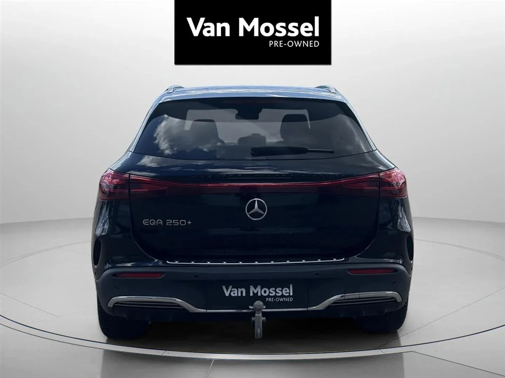 Mercedes-Benz-EQA-image-5