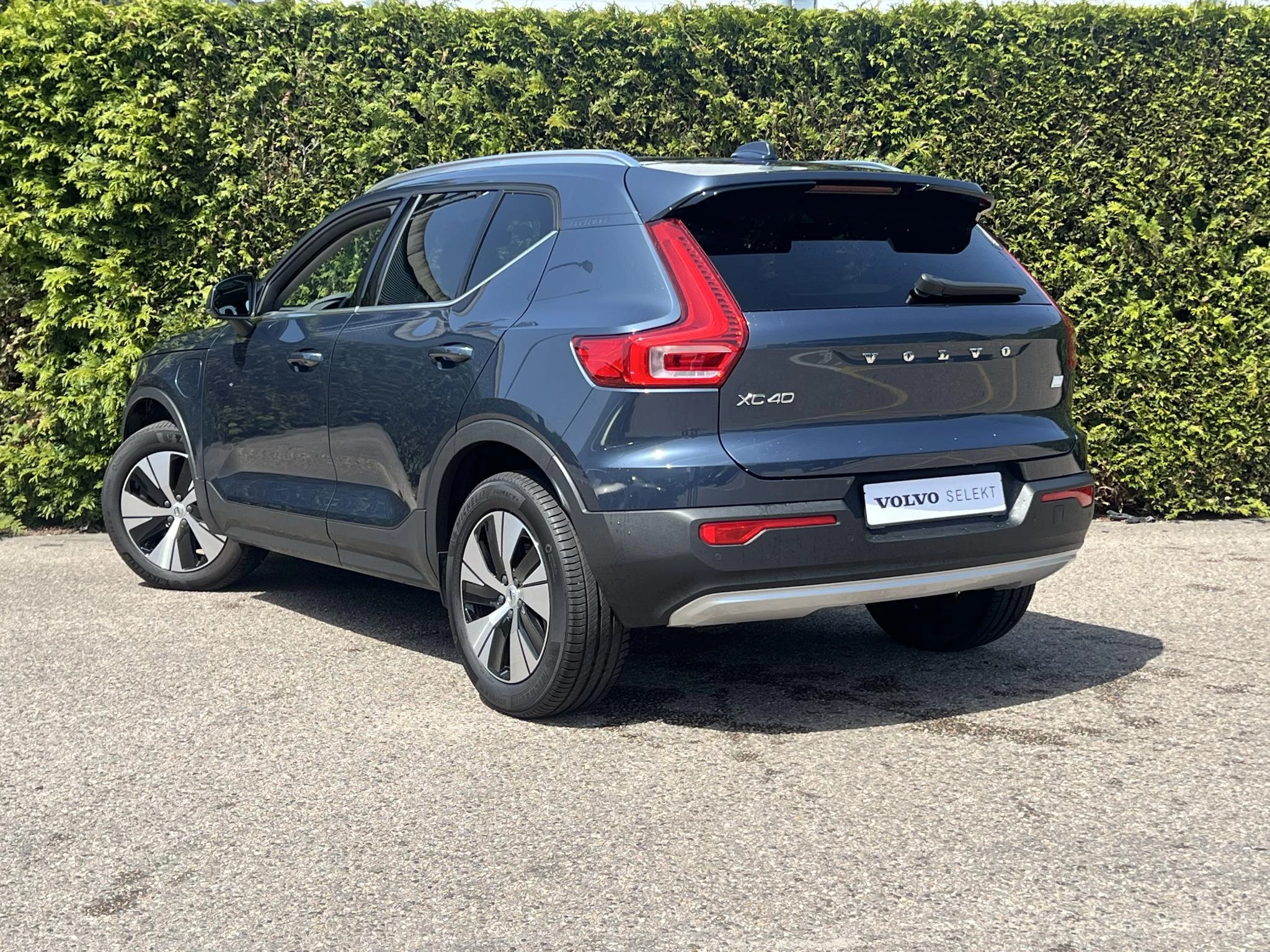 Volvo-XC40-image-2