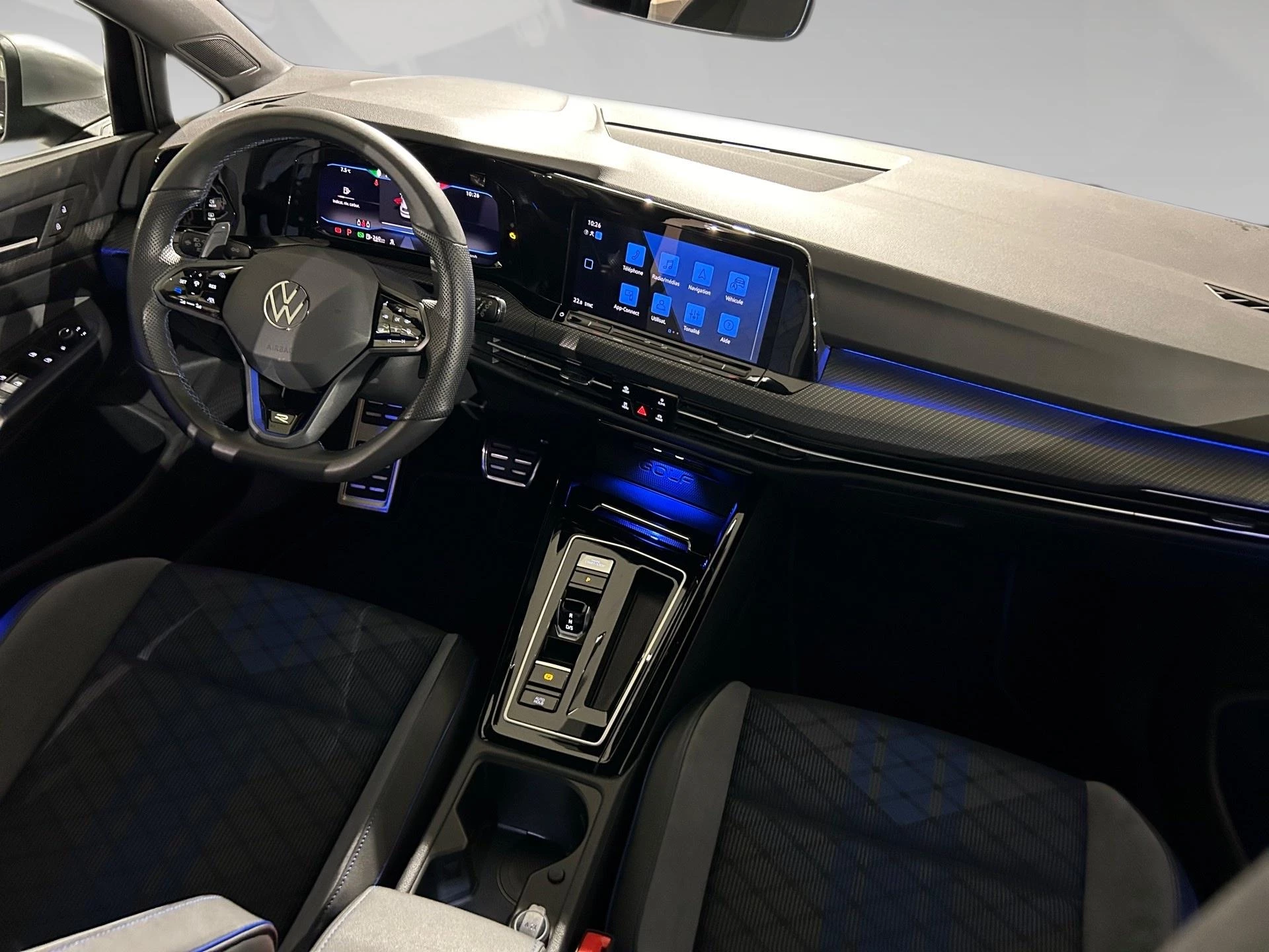 Volkswagen-Golf-image-5