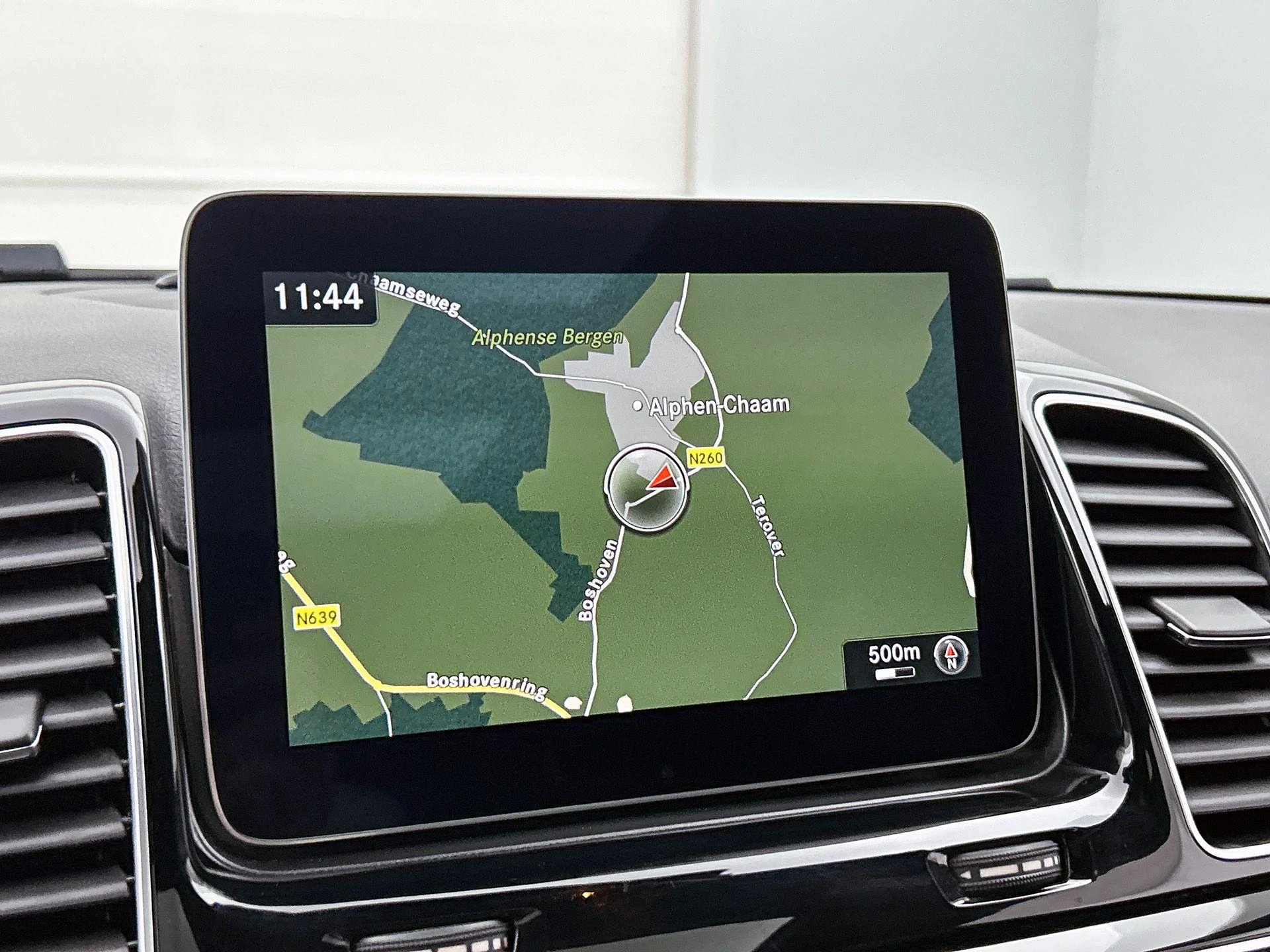 Mercedes-Benz-GLE-image-36
