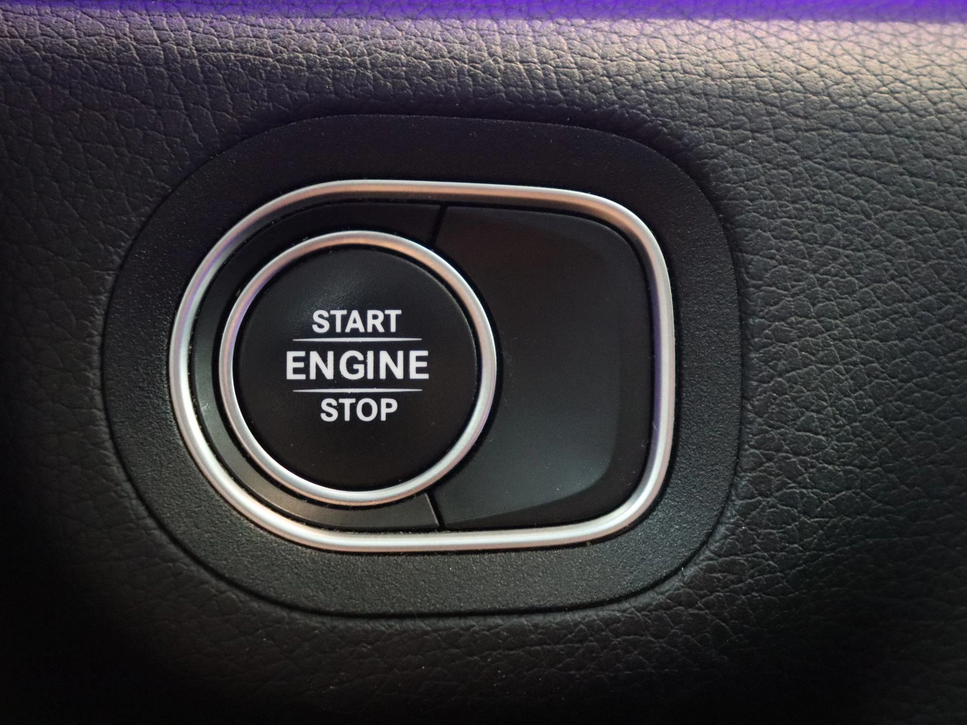 Mercedes-Benz-GLE-image-20