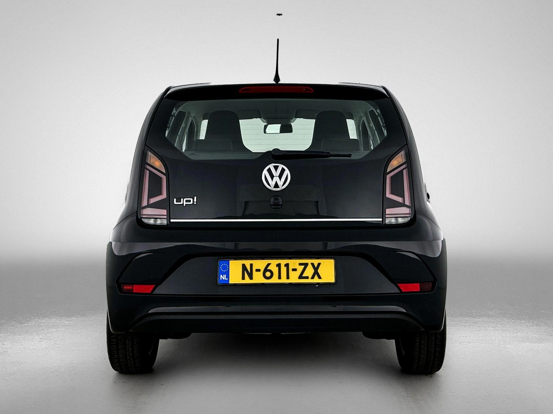 Volkswagen-up!-image-2