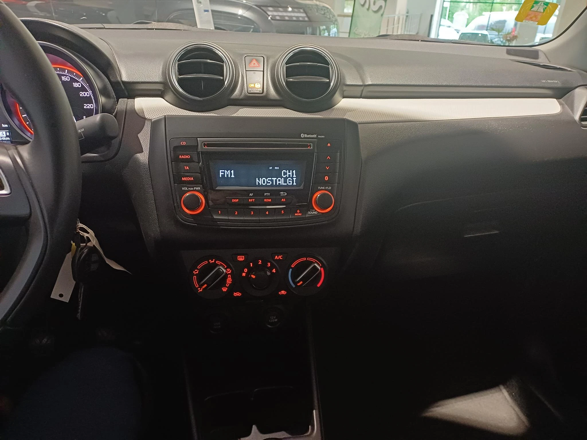 Suzuki-Swift-image-13