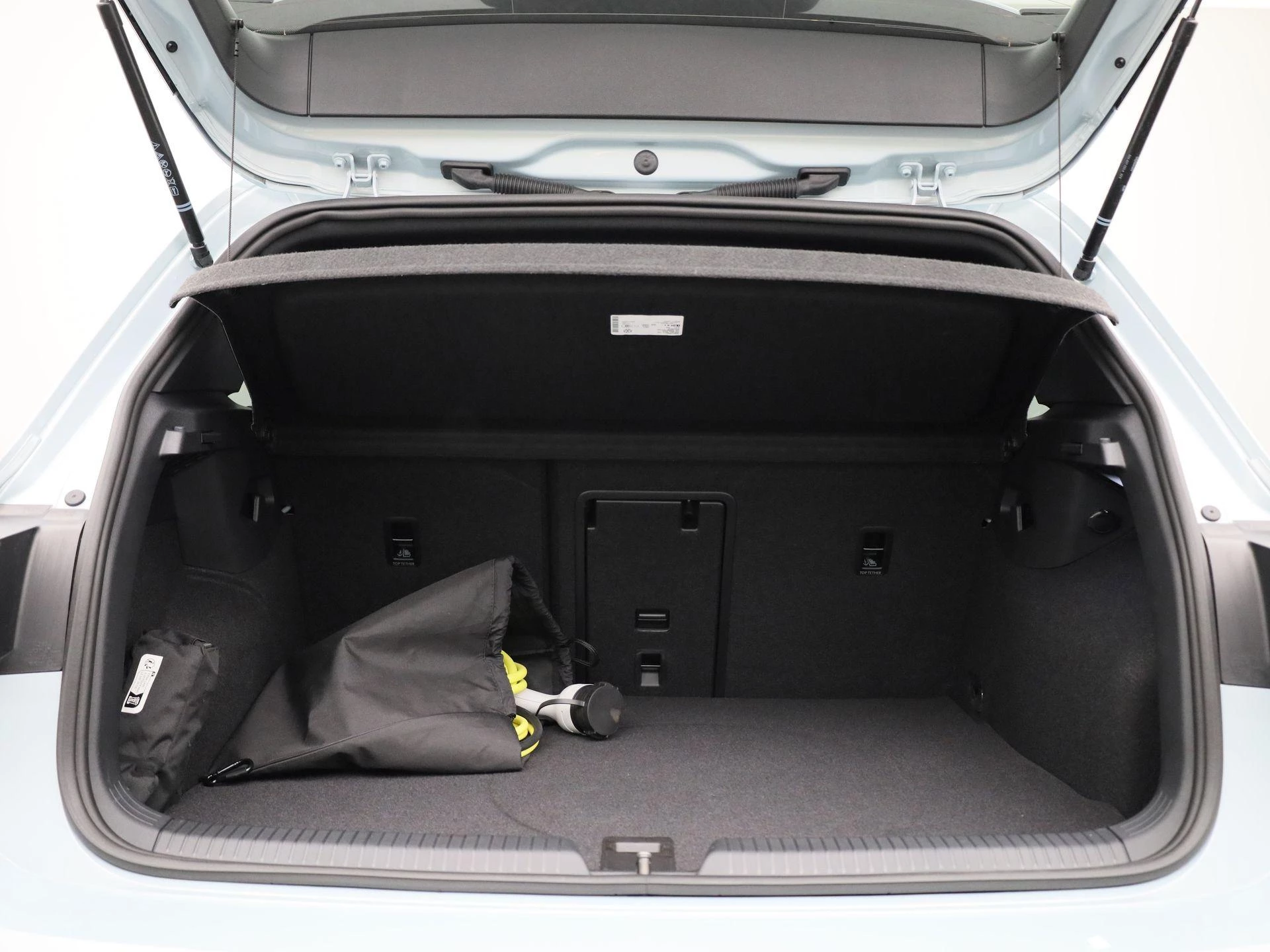 Volkswagen-Golf-image-13