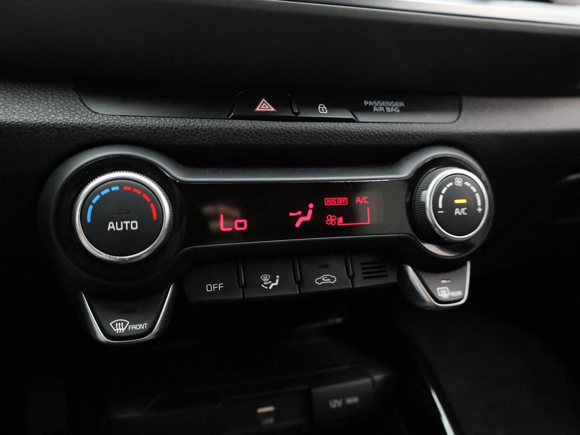 Kia-Stonic-image-25