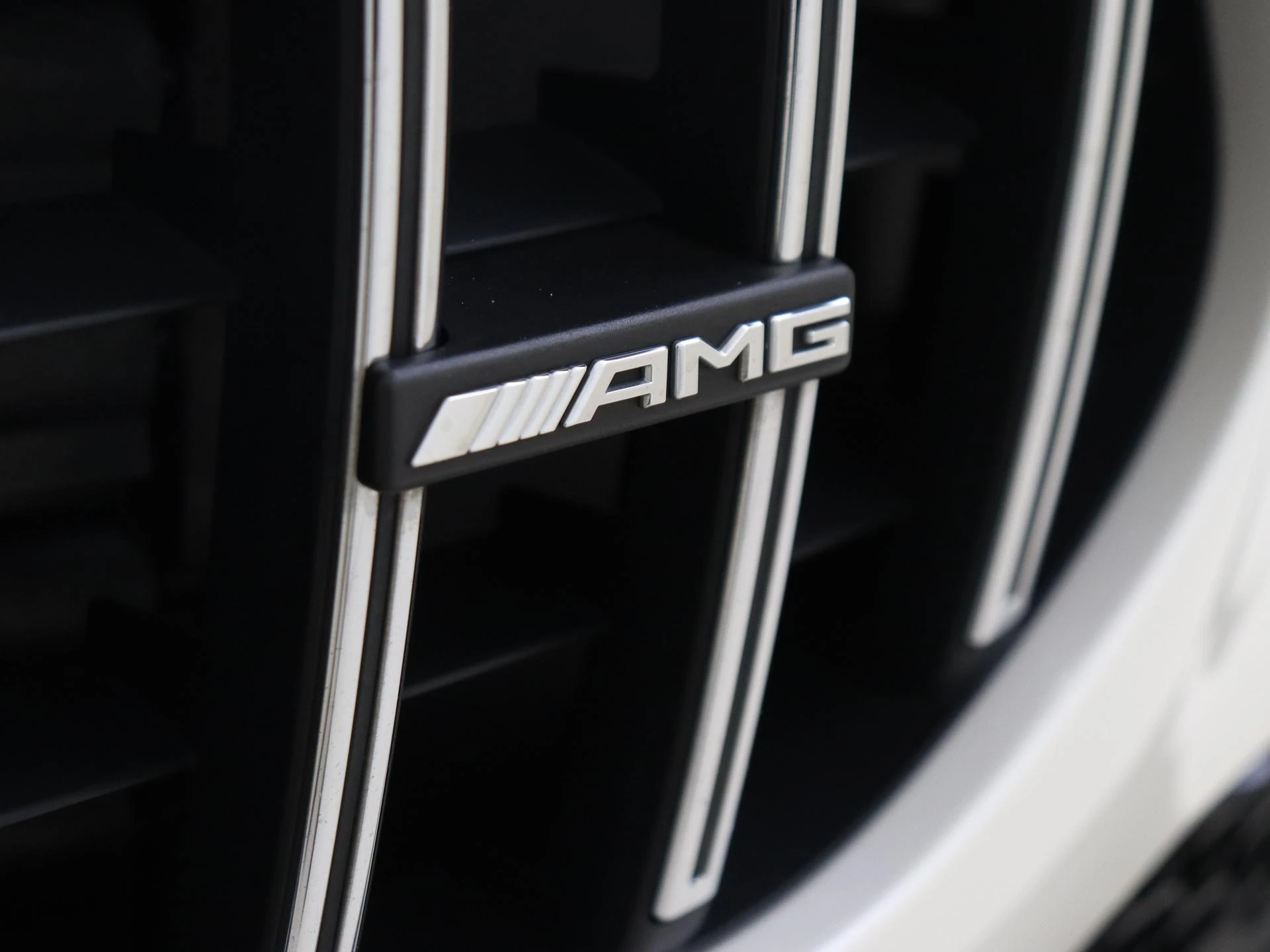 Mercedes-Benz-GLE-image-12
