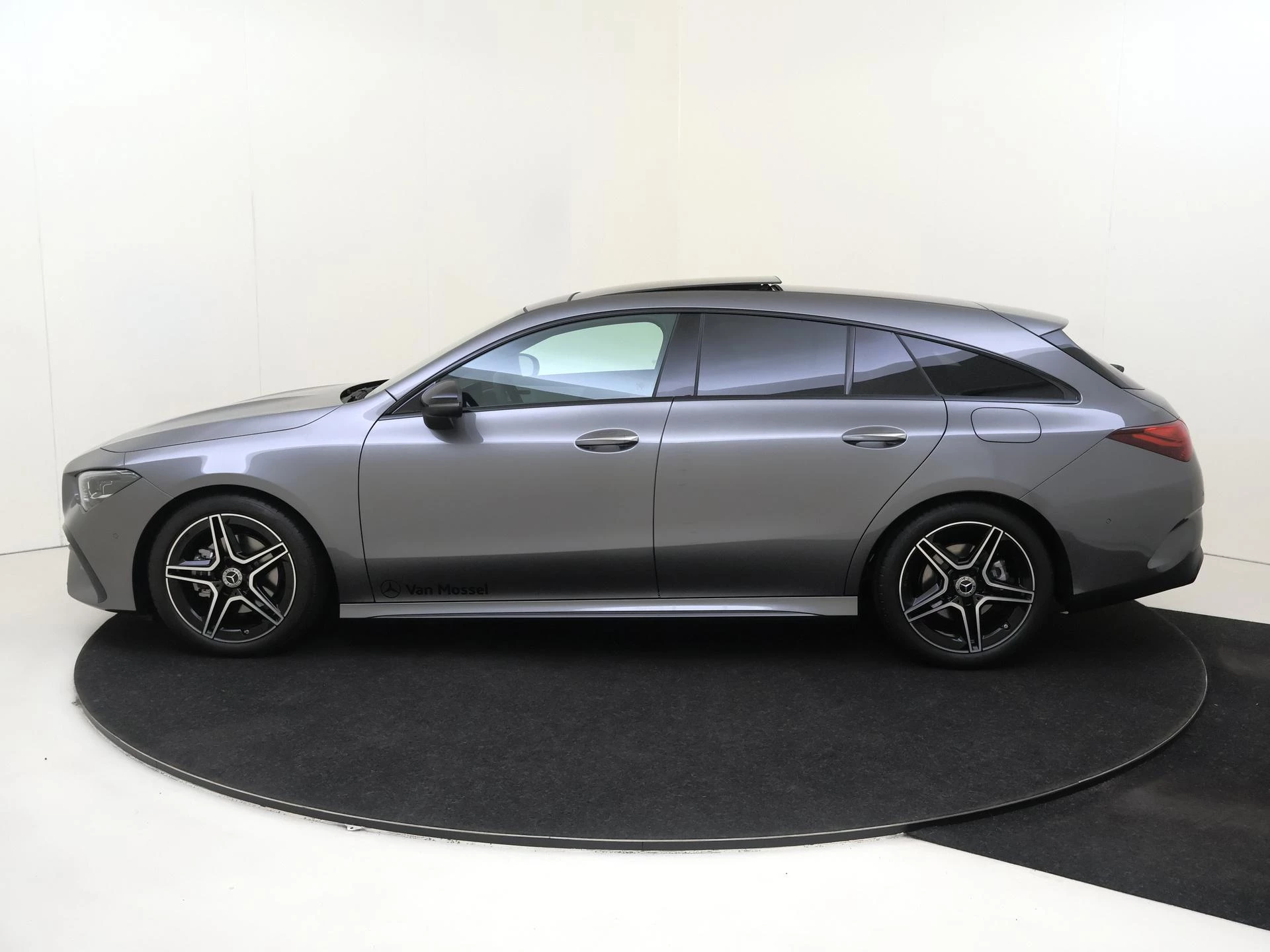 Mercedes-Benz CLA Shooting Brake 180 Business Solution AMG