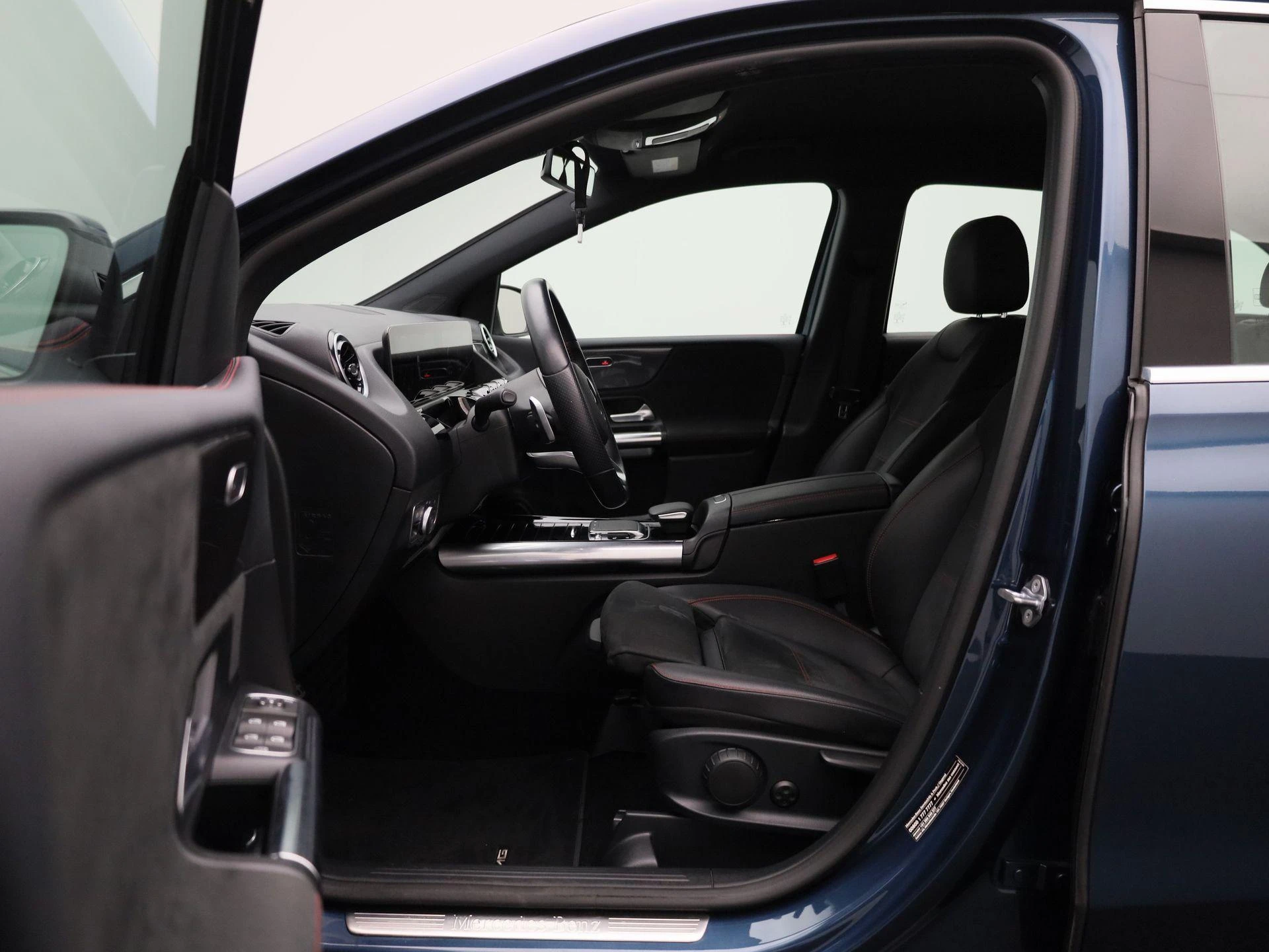 Mercedes-Benz B-Klasse 180 Business Solution AMG