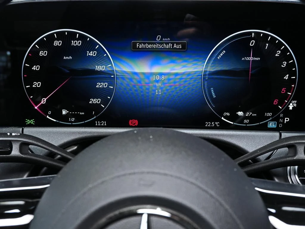 Mercedes-Benz-E-Klasse 300 de-image-7