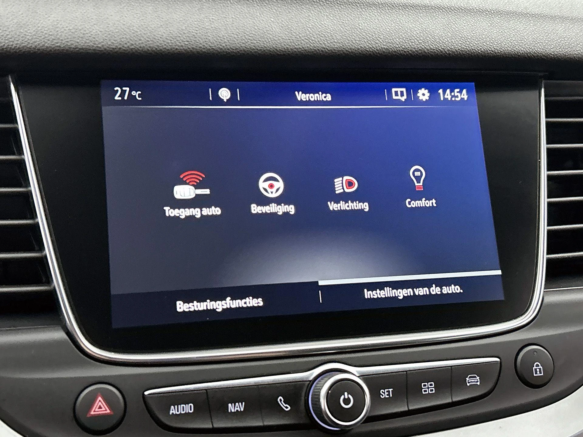 Opel-Grandland X-image-12