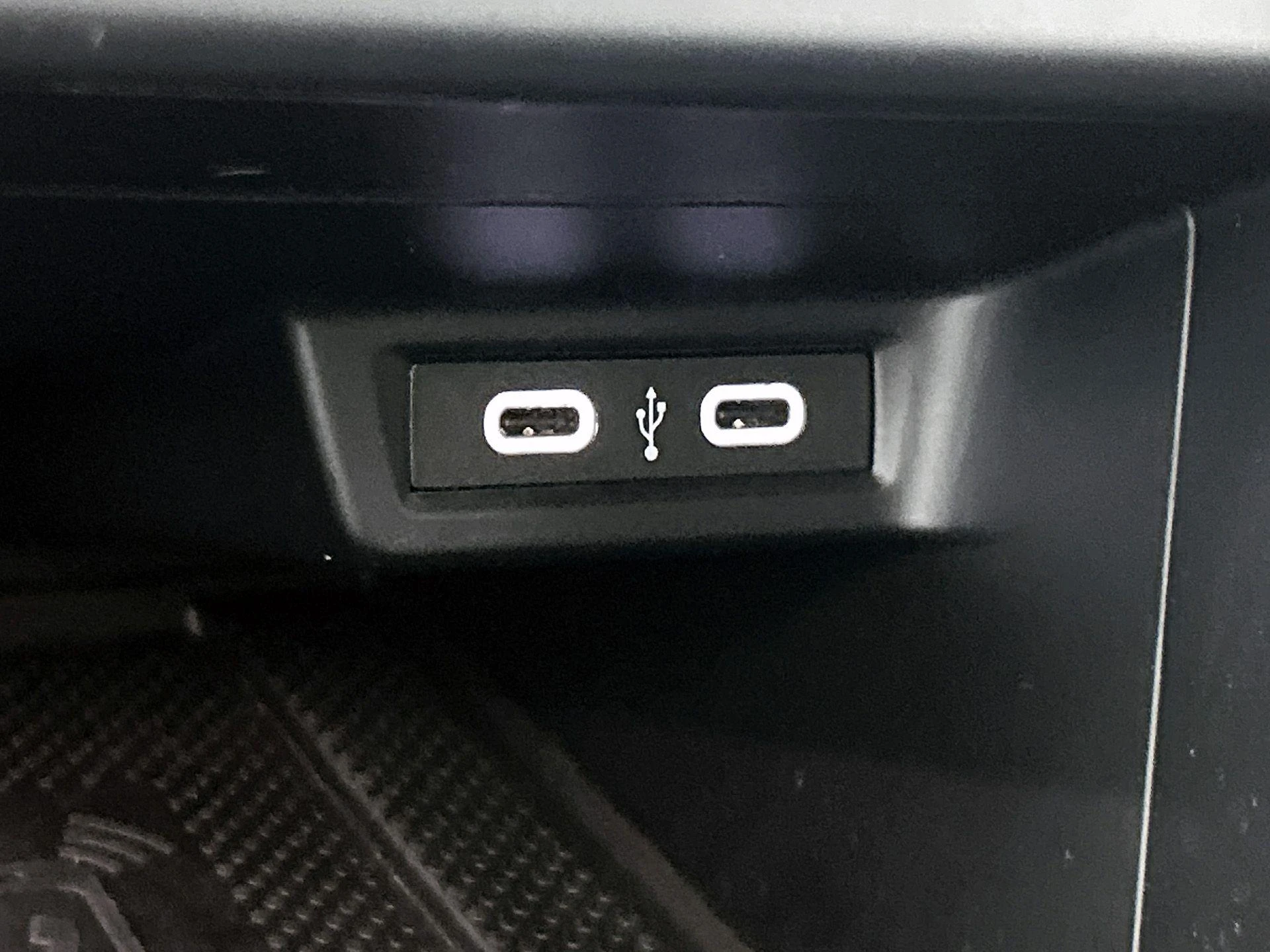 Volkswagen-Polo-image-35