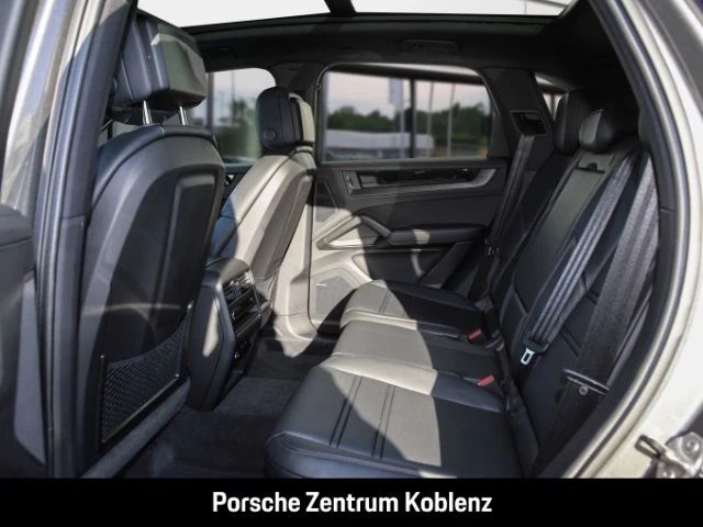 Porsche Cayenne E-Hybrid Black Edition black edition