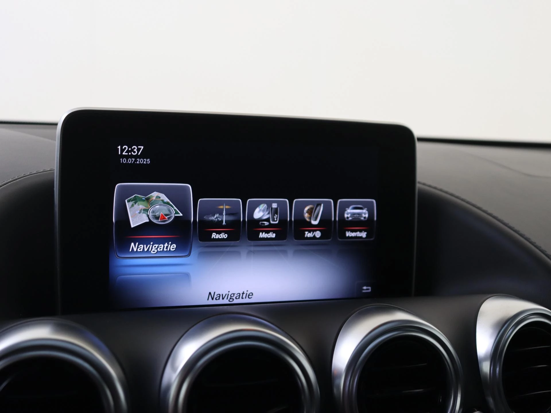 Mercedes-AMG-GT-image-21