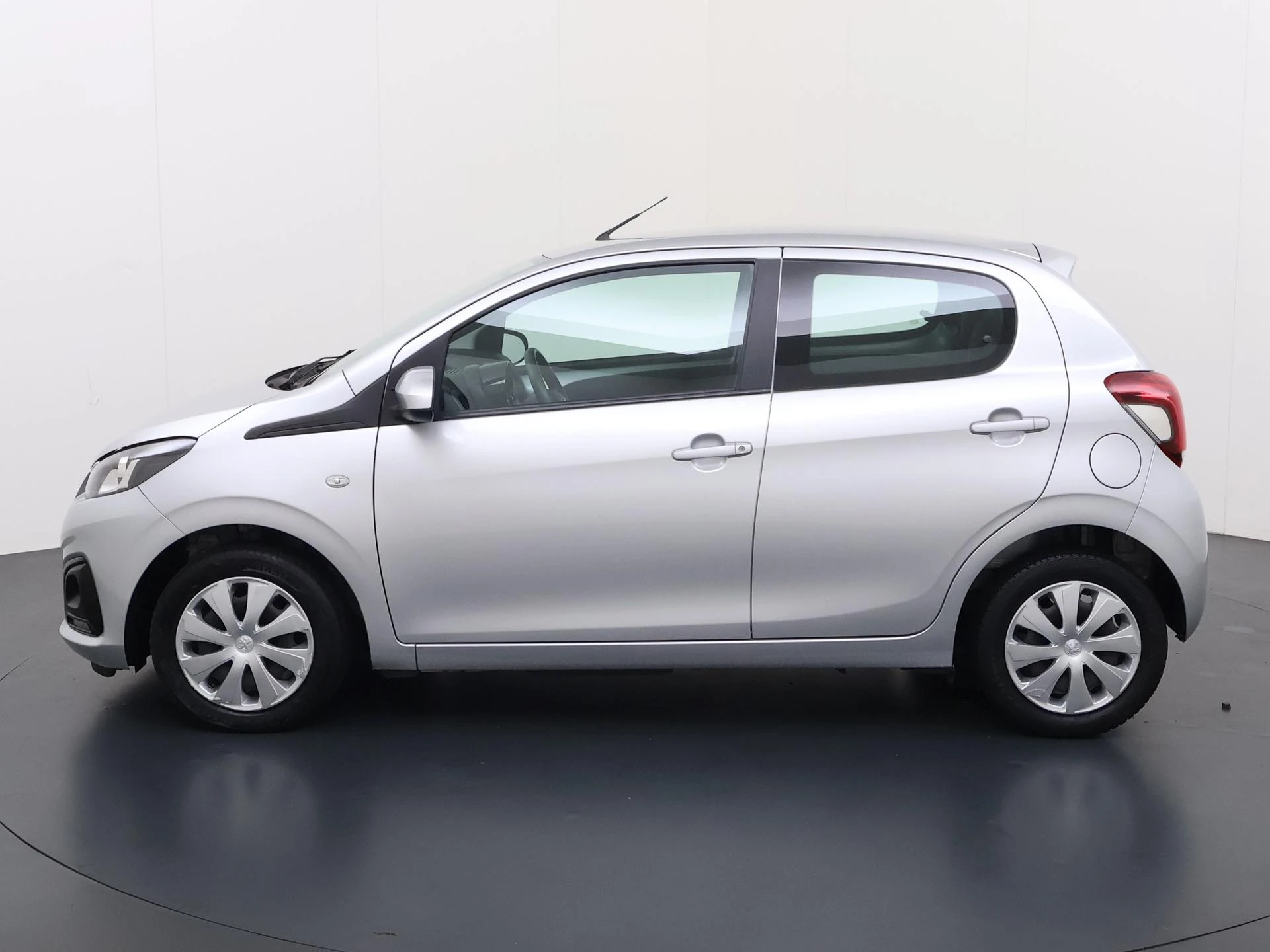 Peugeot-108-image-3