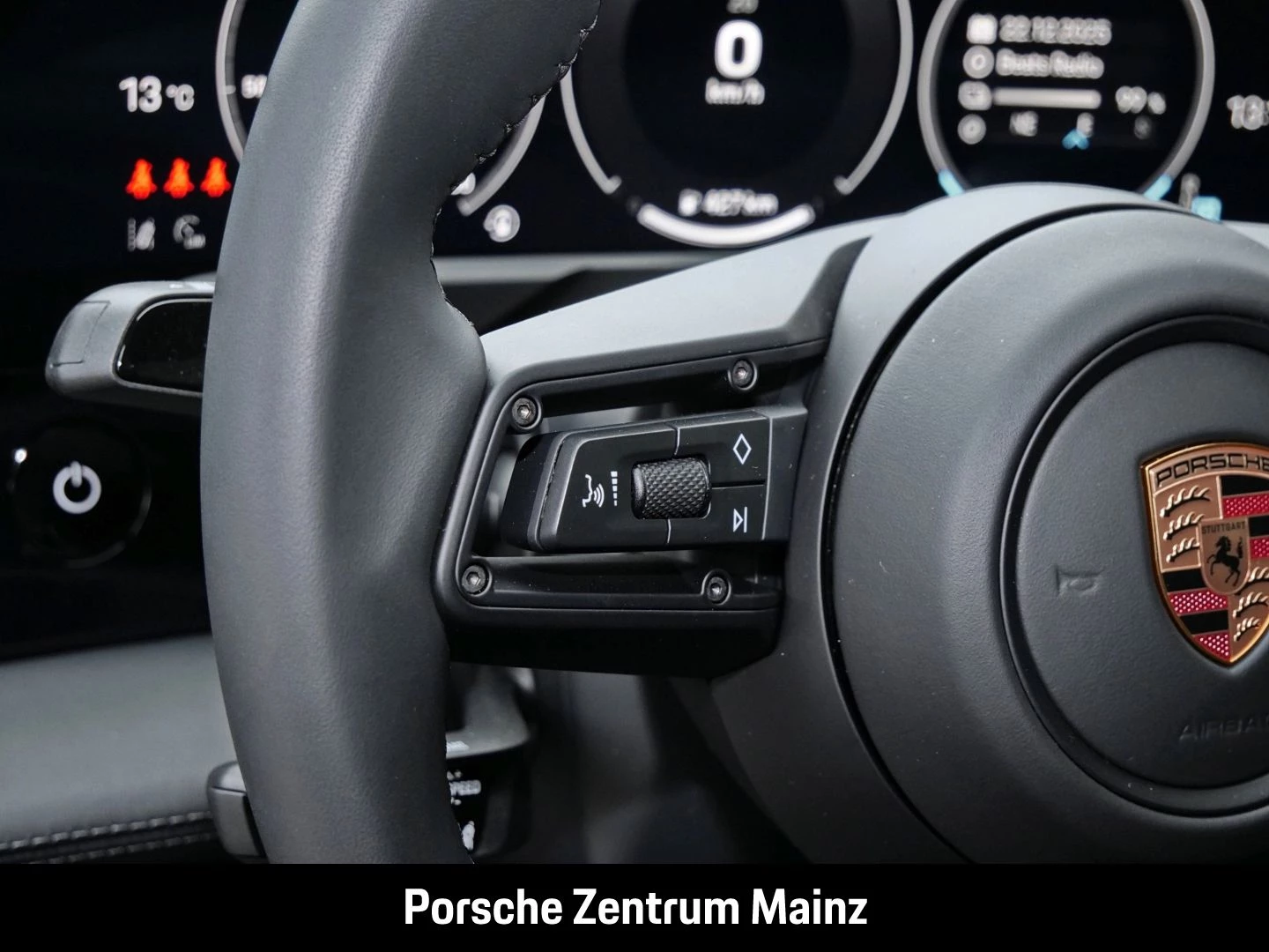 Porsche Taycan Sport Turismo Black Edition NW ZUM HAUSPR black edition