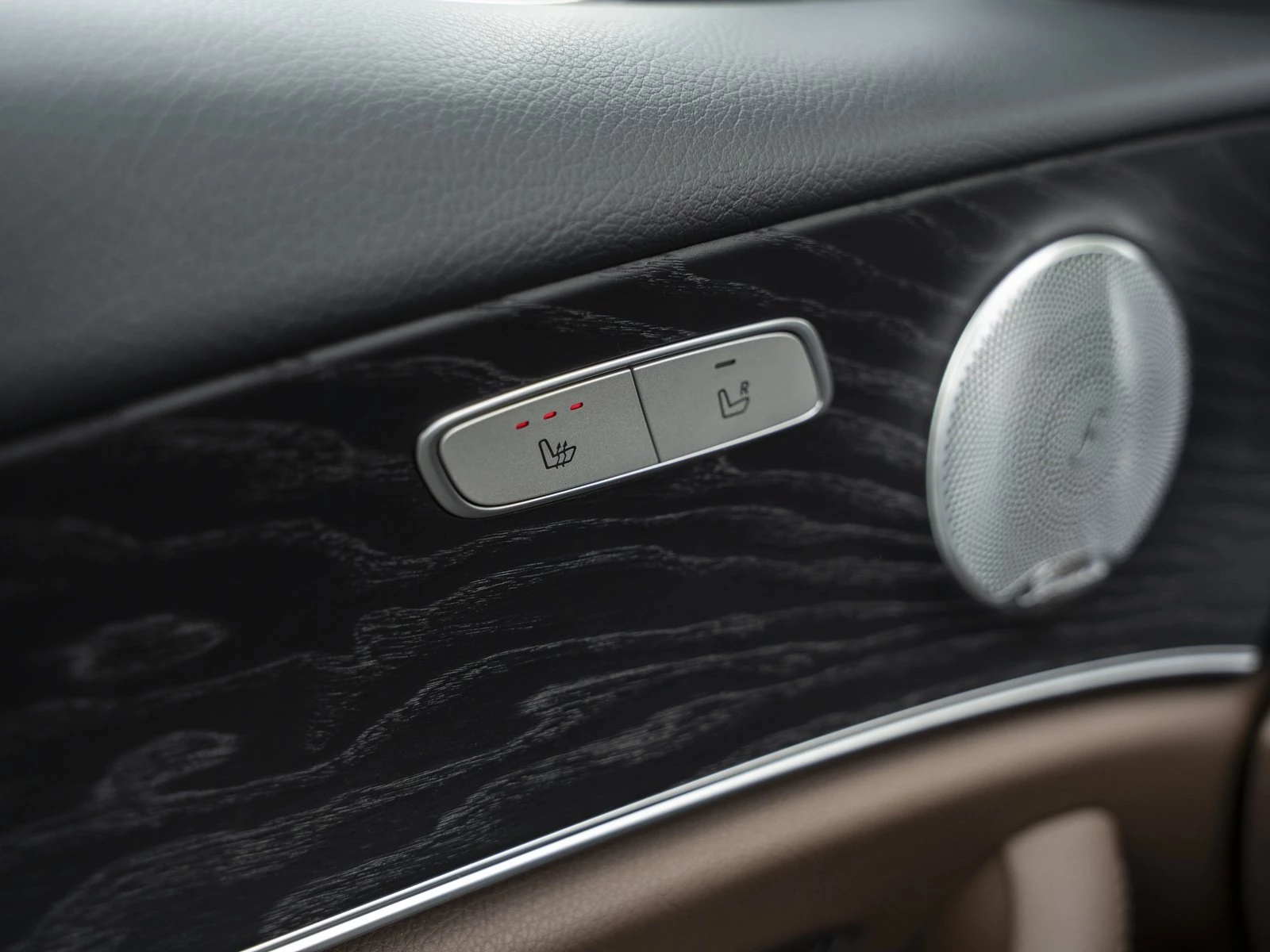 Mercedes-Benz-E-Klasse-image-24