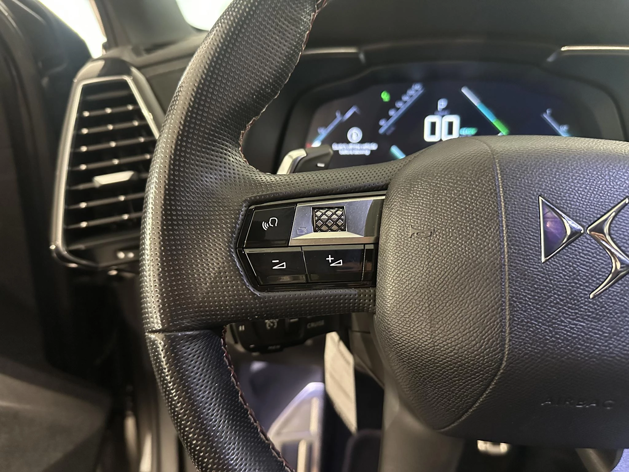 DS DS 7 Crossback E-Tense Performance Line