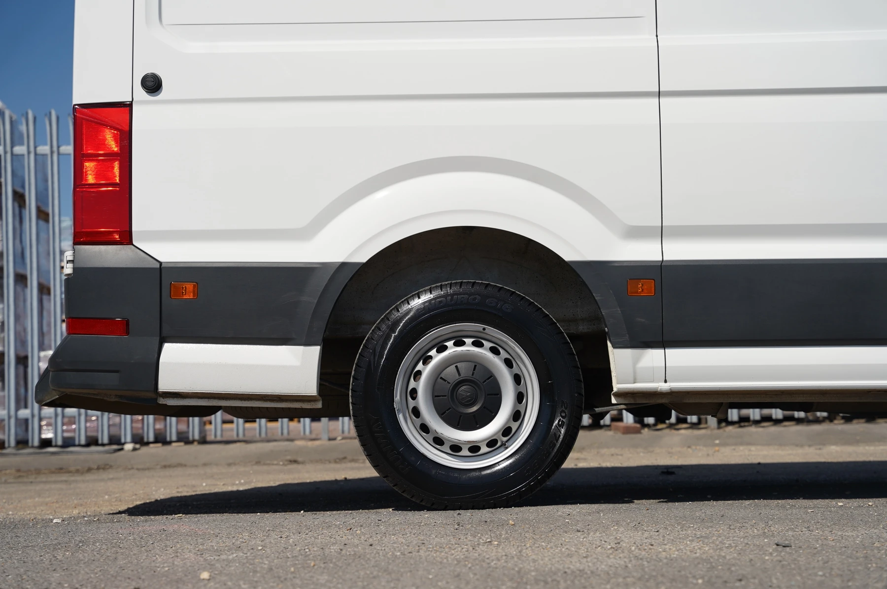 Volkswagen-Crafter-image-14