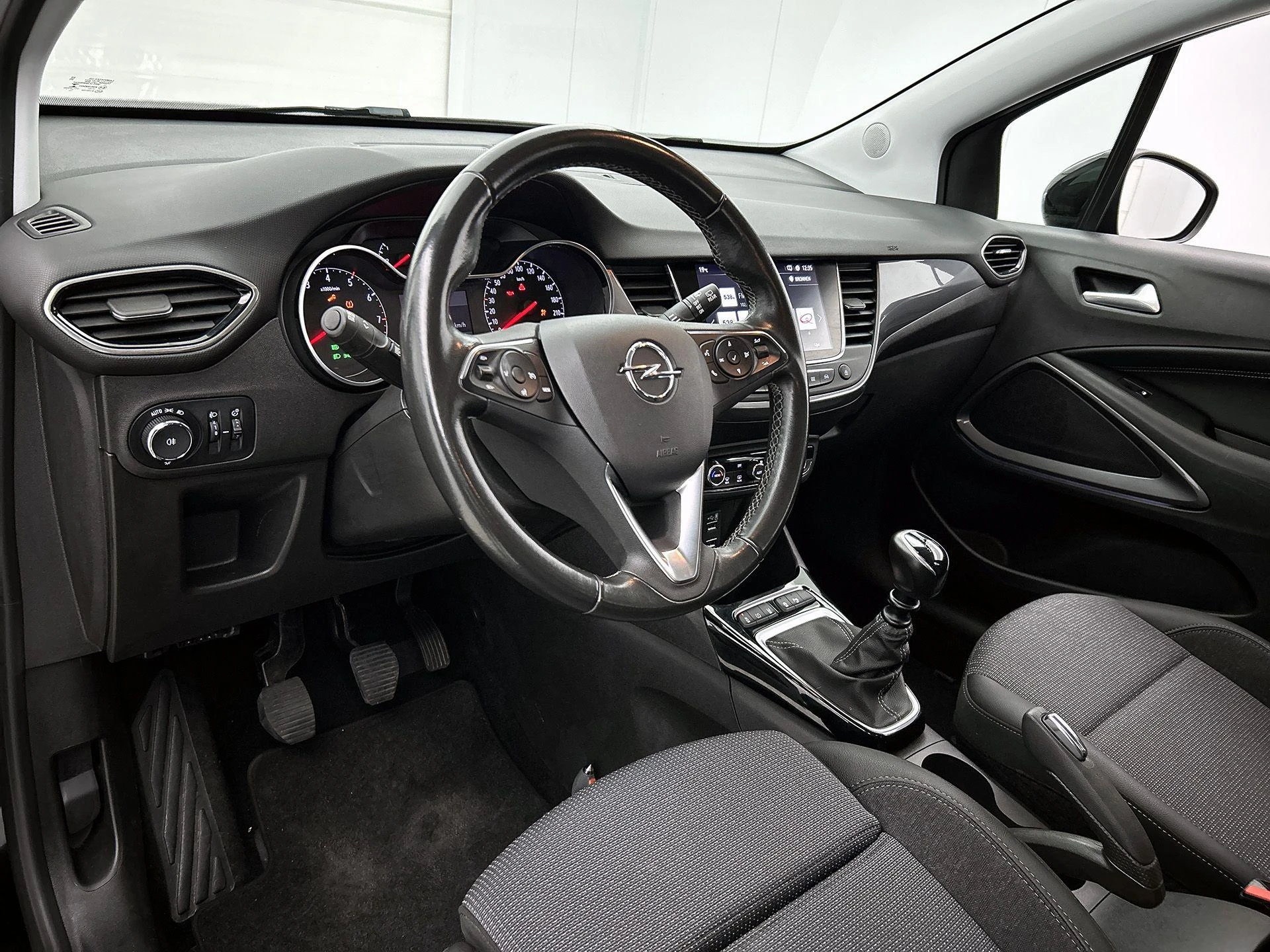 Opel-Crossland-image-19