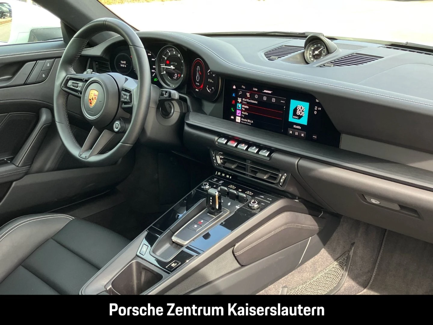 Porsche-911-image-29