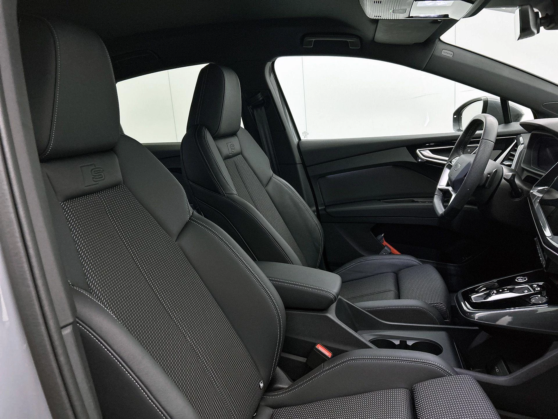 Audi-Q4 Sportback e-tron-image-17